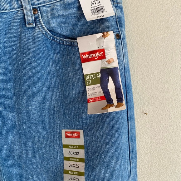 Wrangler regular fit jeans - Picture 2 of 6
